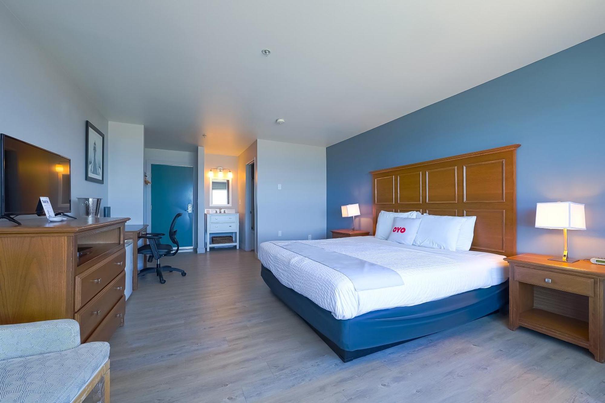 Oyo Waves Hotel Newport Or - Nye Beach Экстерьер фото