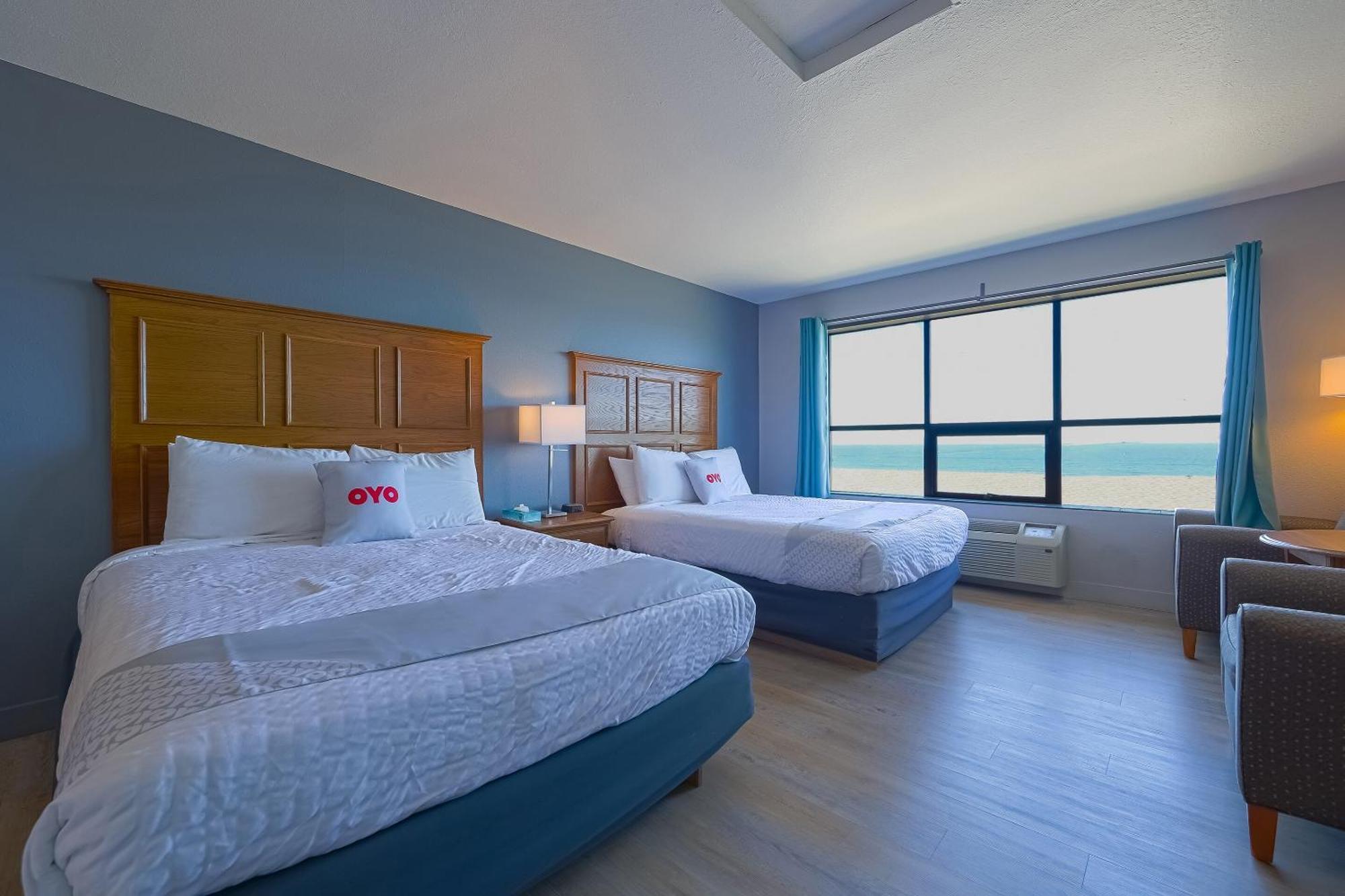 Oyo Waves Hotel Newport Or - Nye Beach Экстерьер фото