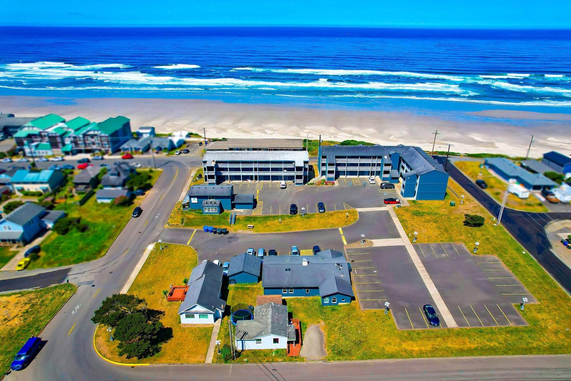 Oyo Waves Hotel Newport Or - Nye Beach Экстерьер фото
