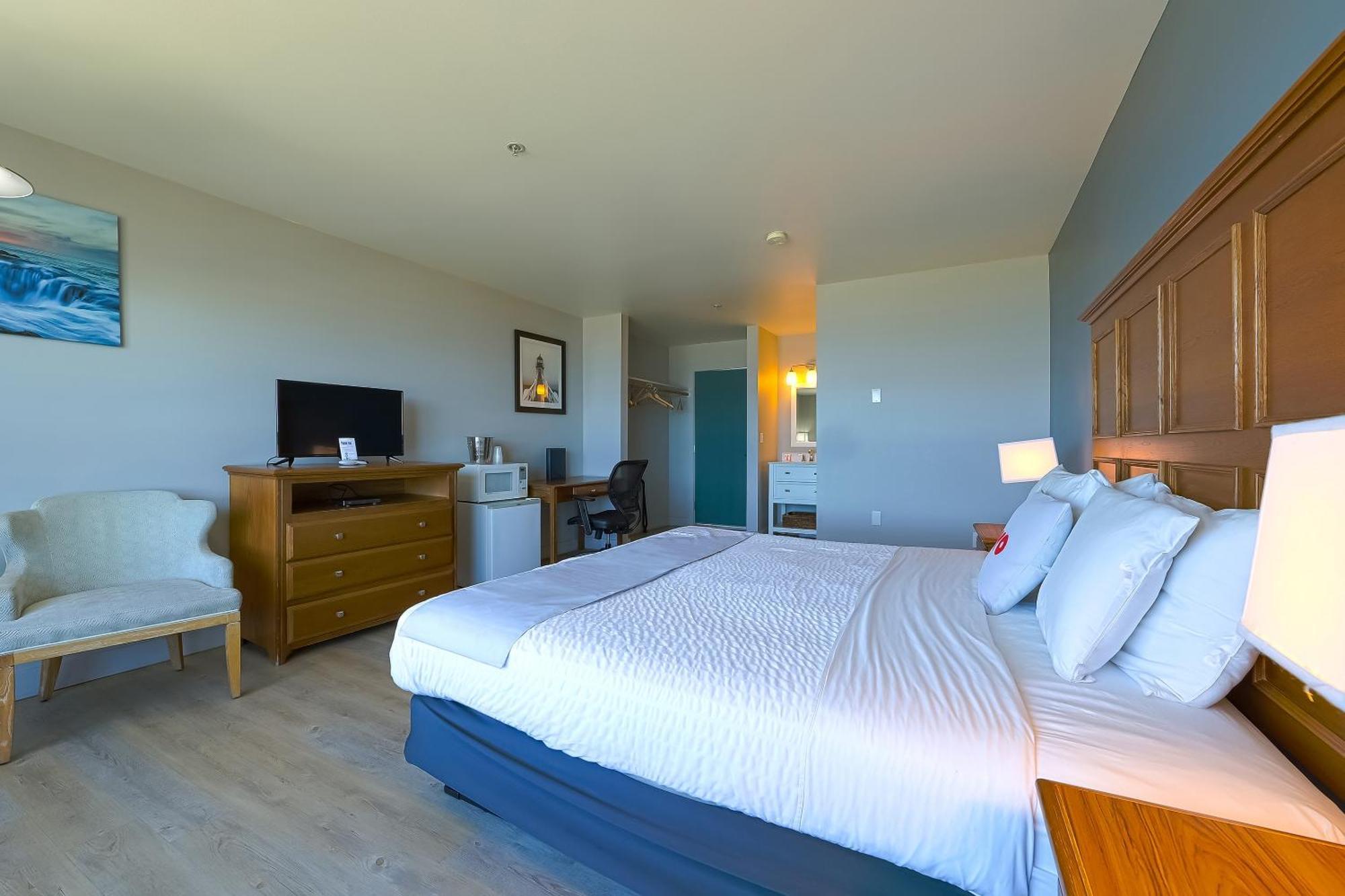 Oyo Waves Hotel Newport Or - Nye Beach Экстерьер фото