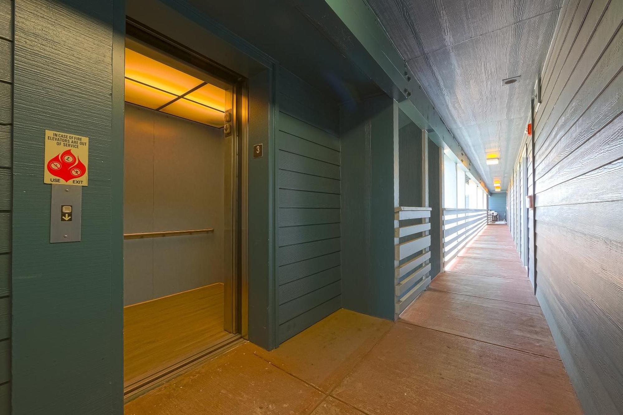 Oyo Waves Hotel Newport Or - Nye Beach Экстерьер фото