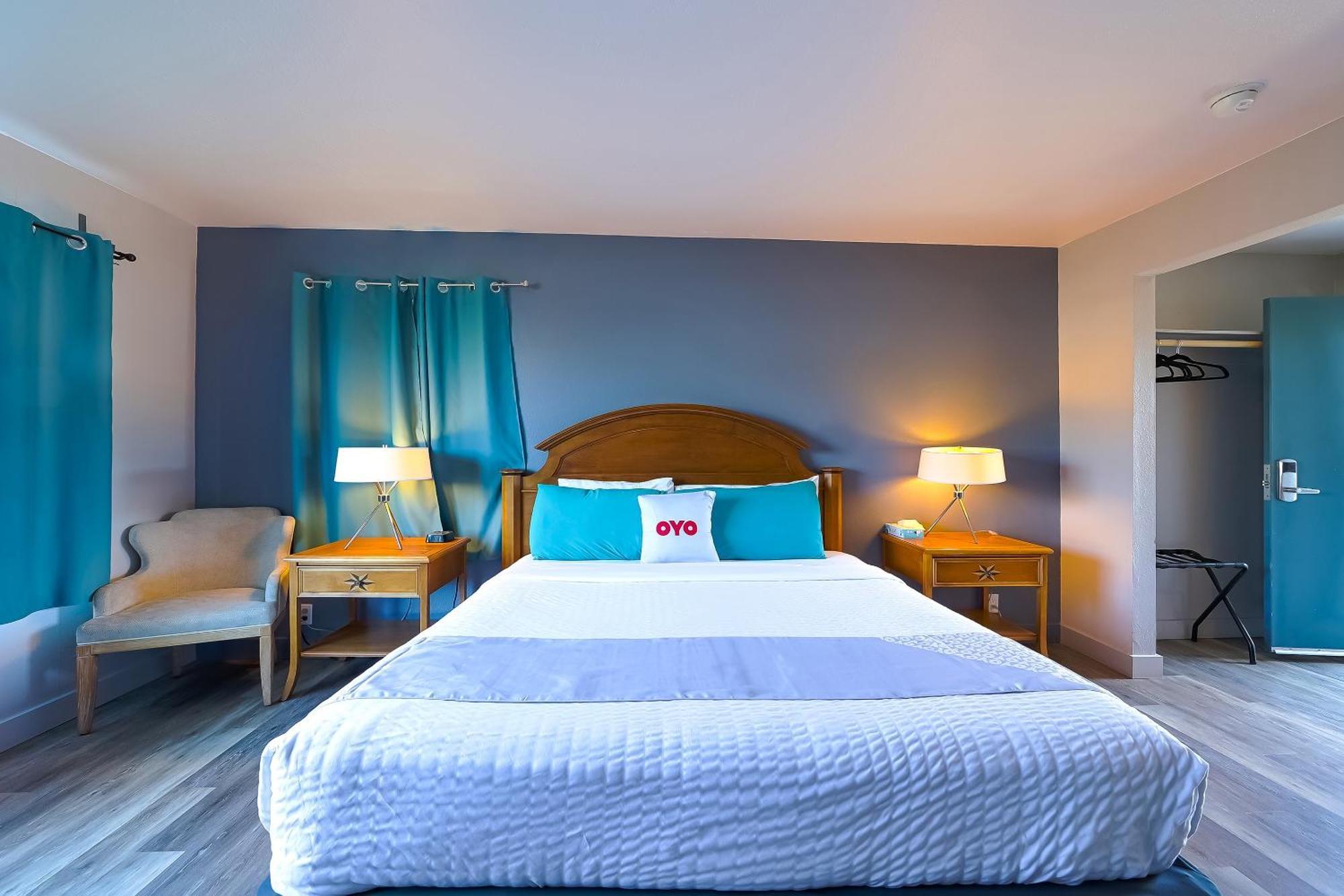 Oyo Waves Hotel Newport Or - Nye Beach Экстерьер фото