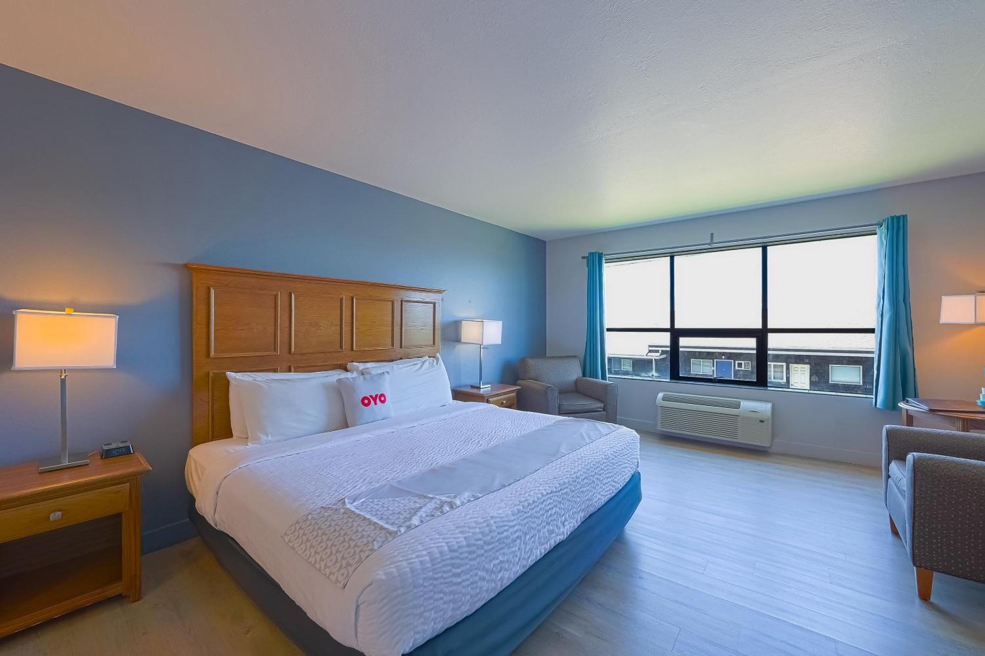 Oyo Waves Hotel Newport Or - Nye Beach Экстерьер фото