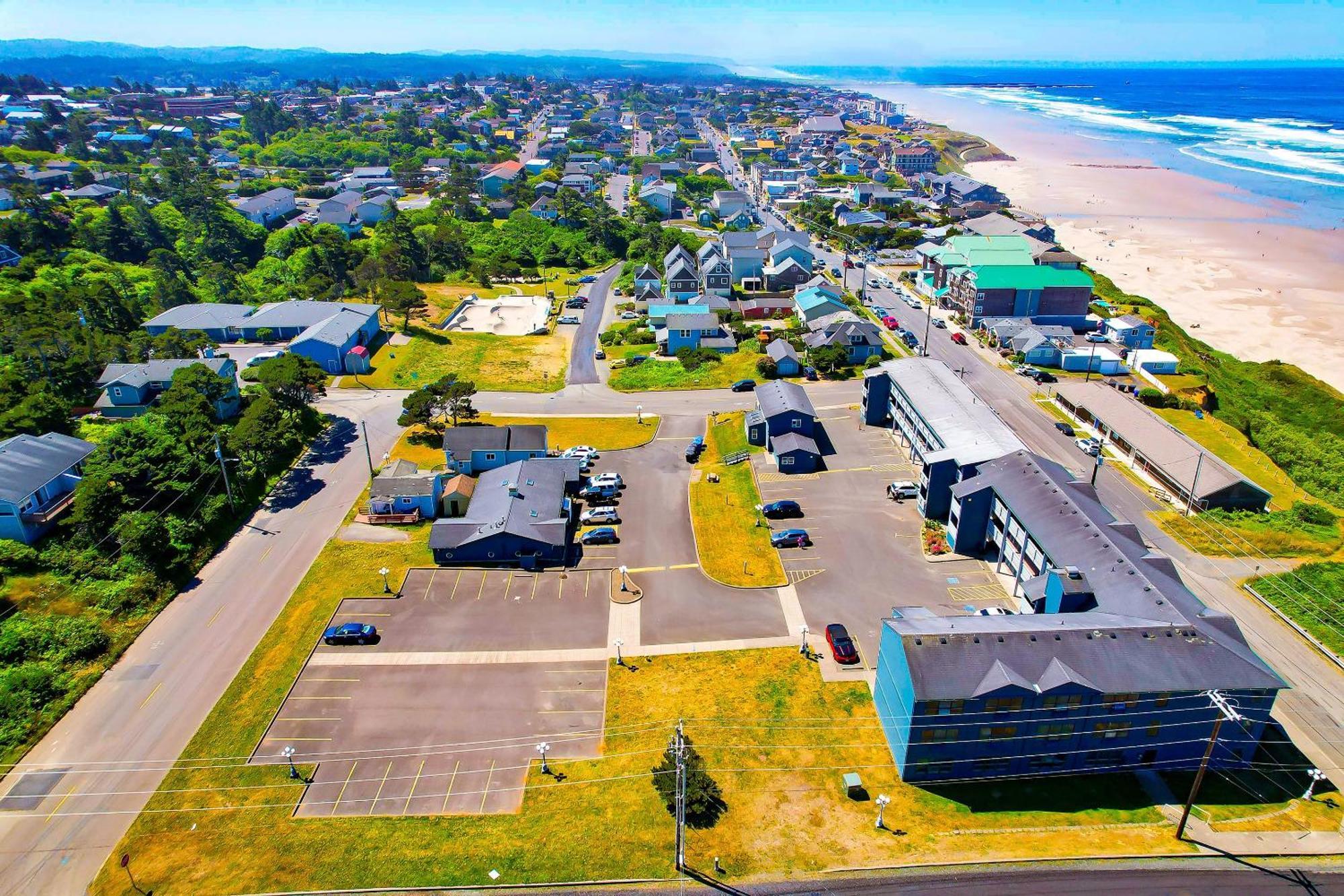 Oyo Waves Hotel Newport Or - Nye Beach Экстерьер фото